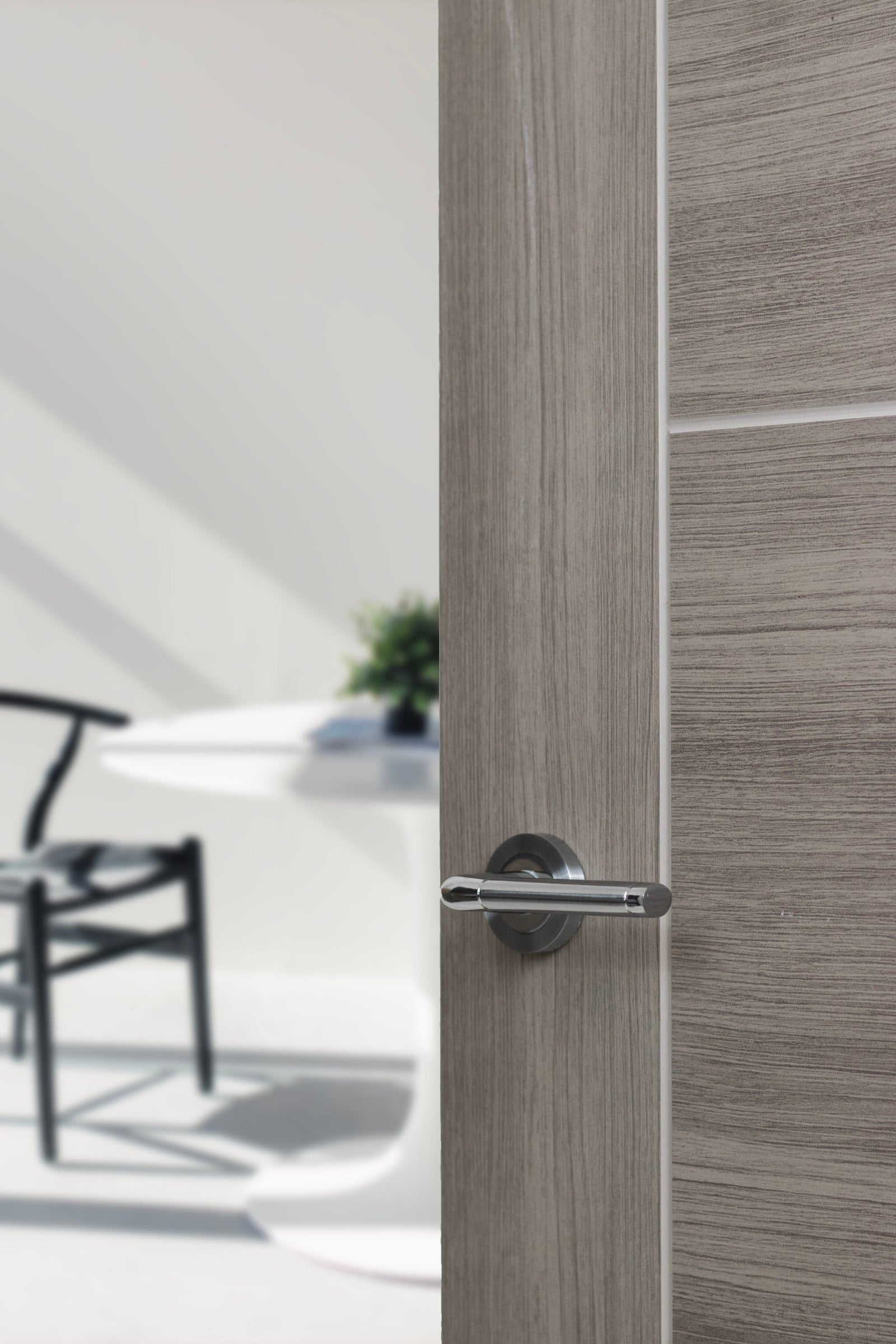 Eco Ocean Aluminium Lever Round Rose in Satin Chrome/Polished Chrome Lever on Round Rose Atlantic