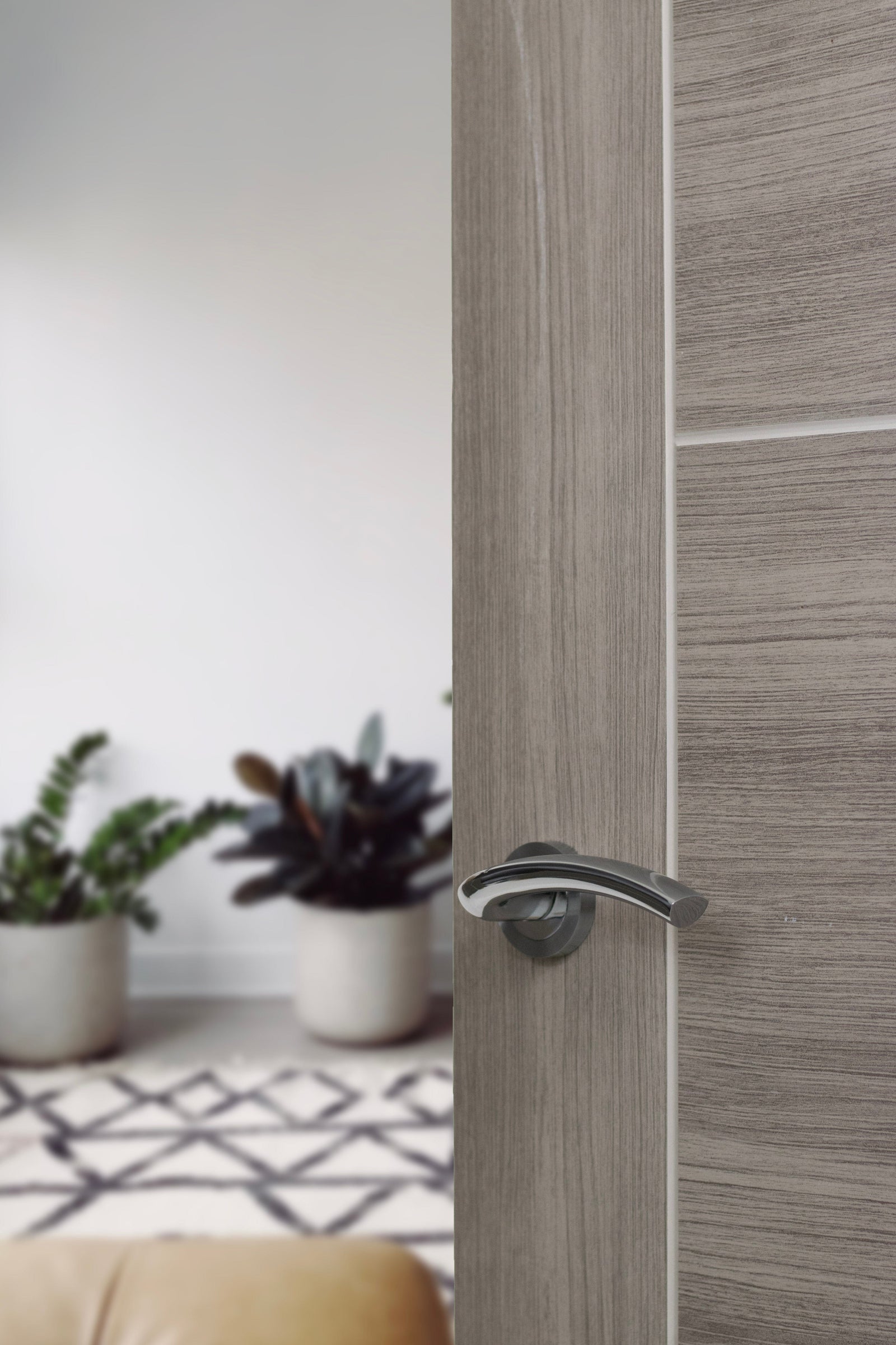 Eco Crest Aluminium Lever Round Rose in Satin Chrome/Polished Chrome Lever on Round Rose Atlantic