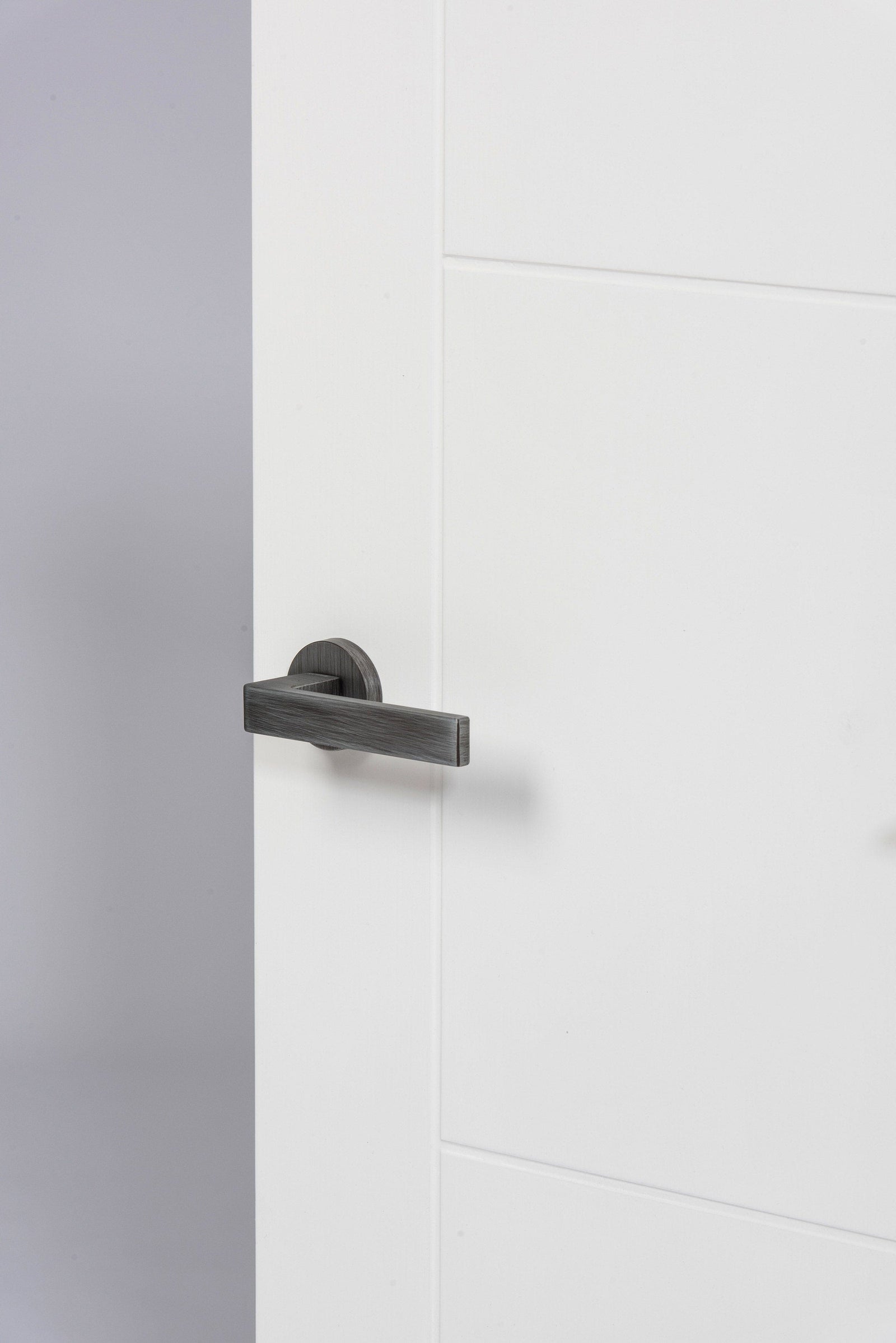 Forme Asti Designer Lever Minimal Round Rose (Latch & Hinges Included) Designer Lever Handle Atlantic