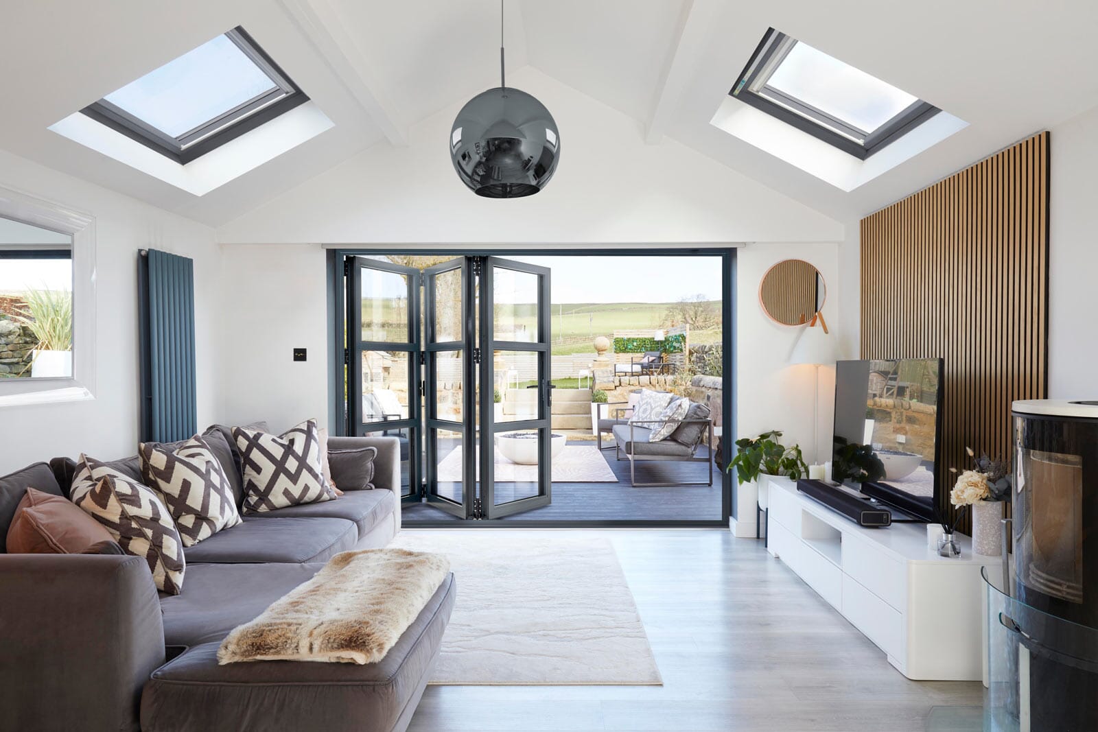 AluVu 10ft External Bi-fold Heritage Style Pre-Finished External Door External Door LPD Doors 