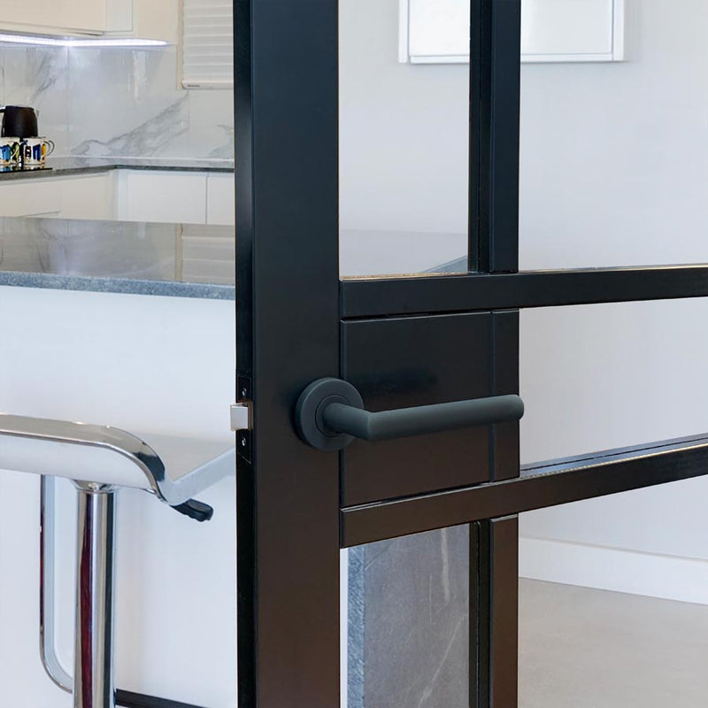 Phoenix Black Standard Latch Pack