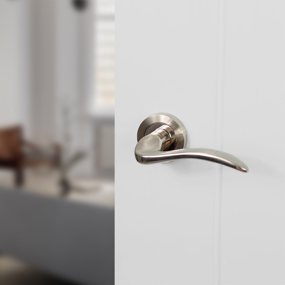 Mediterranean Valencia Lever Round Rose