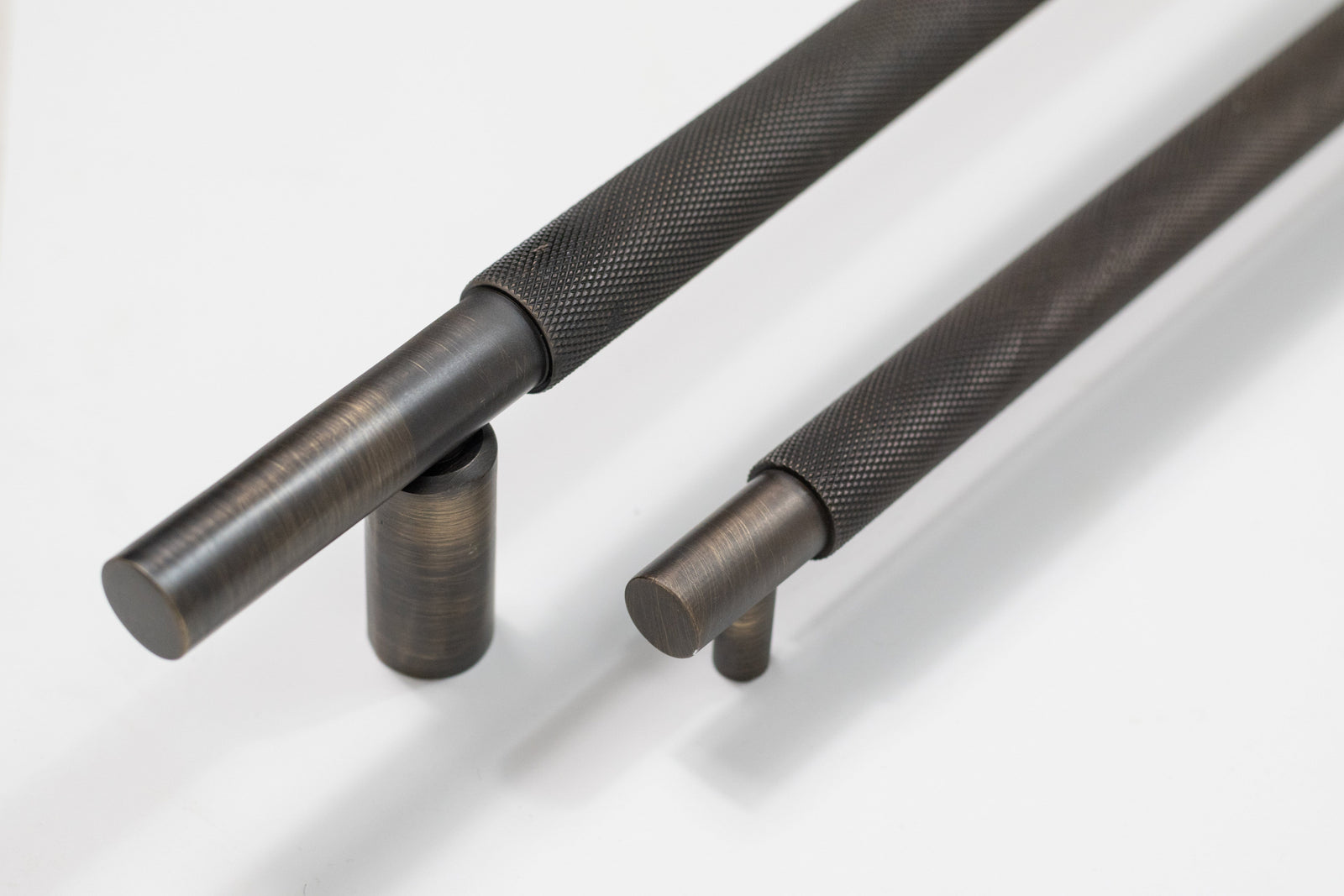 Millhouse Brass Knurled Cabinet Pull Handle 225mm x 20mm in Urban Bronze Pull Handle Atlantic 