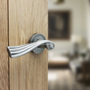 Old English Richmond Lever Round Rose