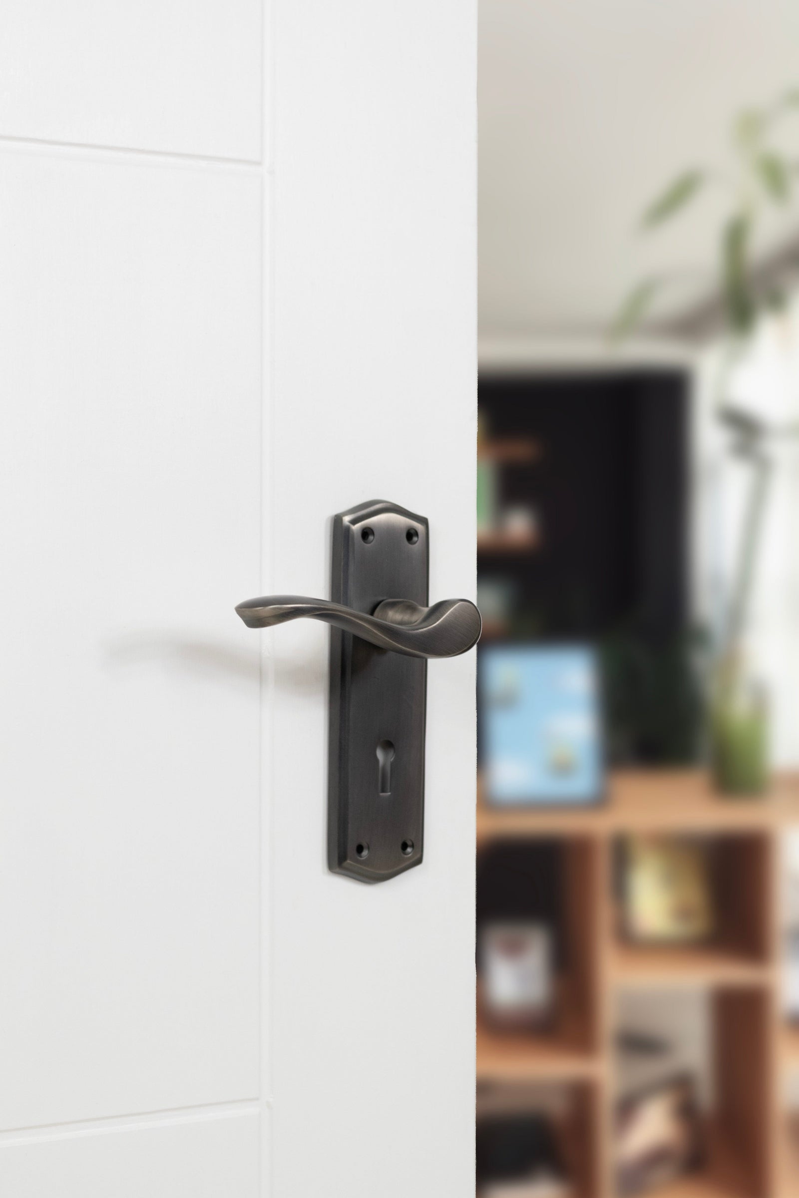 Old English Warwick Key Lever Backplate (Latch & Hinges Included) Lever on Backplate Atlantic 