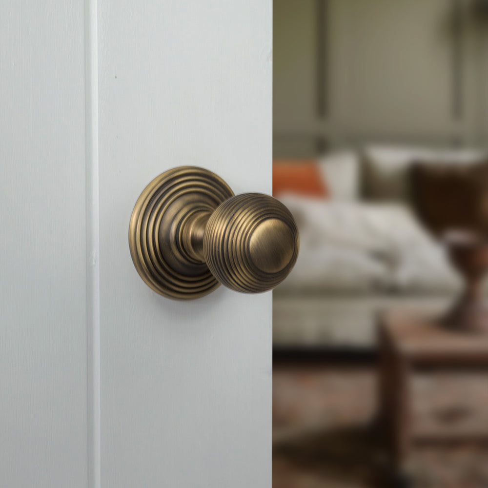 Old English Ripon Solid Brass Reeded Mortice Knob Concealed Fix Rose