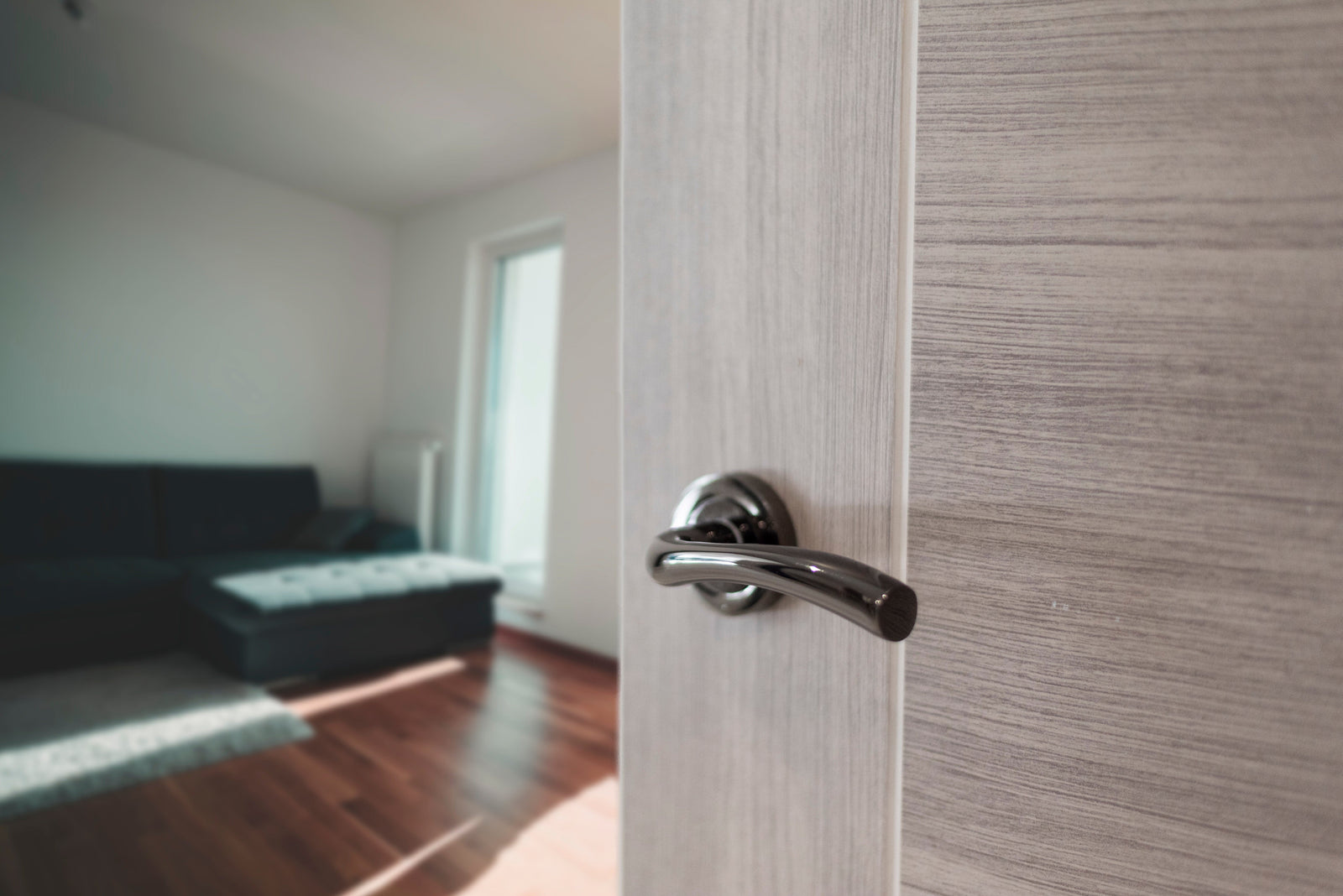 Status Texas Lever Round Rose in Black Nickel Lever on Round Rose Atlantic 