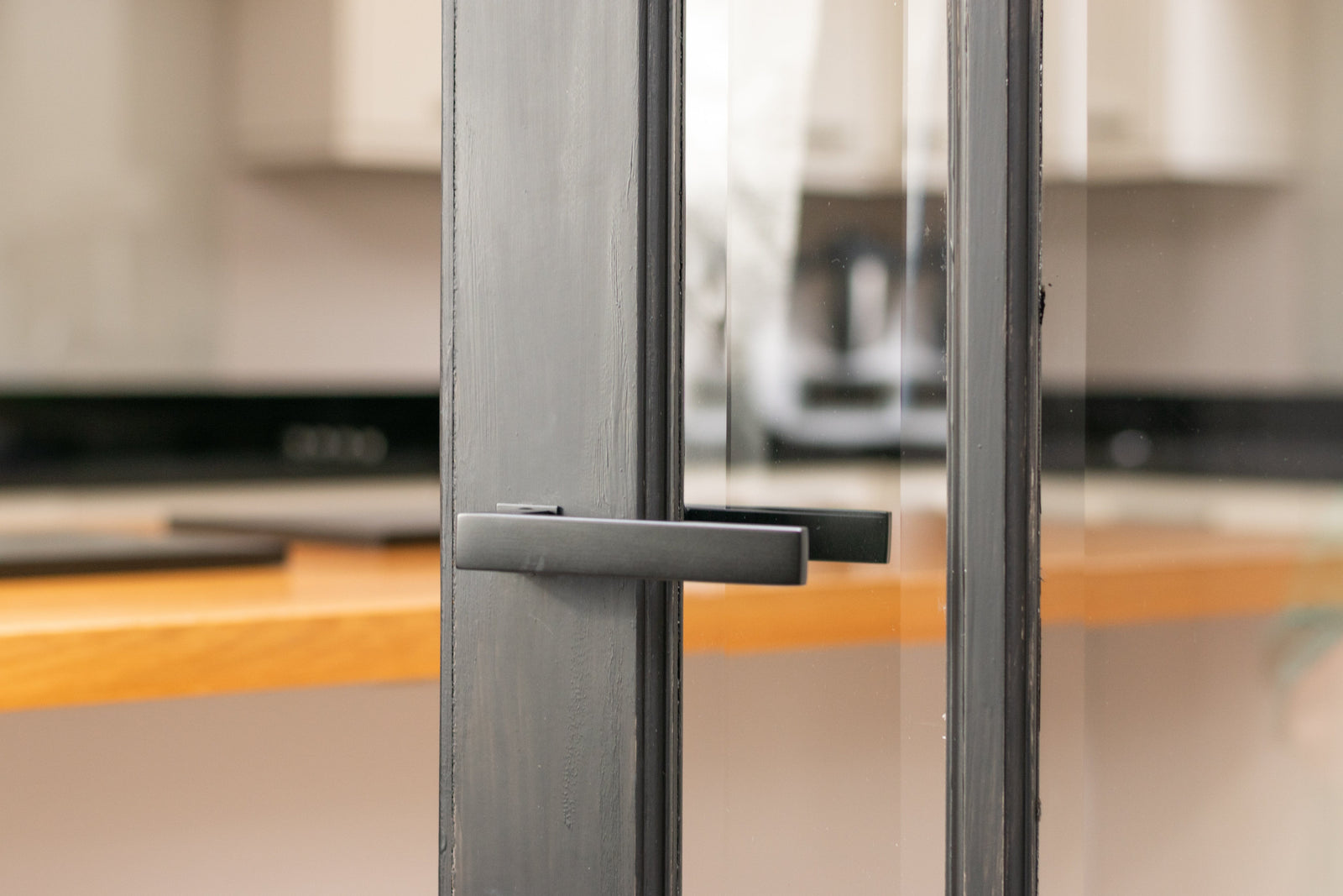 Tupai Rapido RetaLine Rillo Lever Door Handle on Concealed Square Rose in Titanium 10 x 5 x 10cm in Titanium Designer Lever Handle Atlantic 