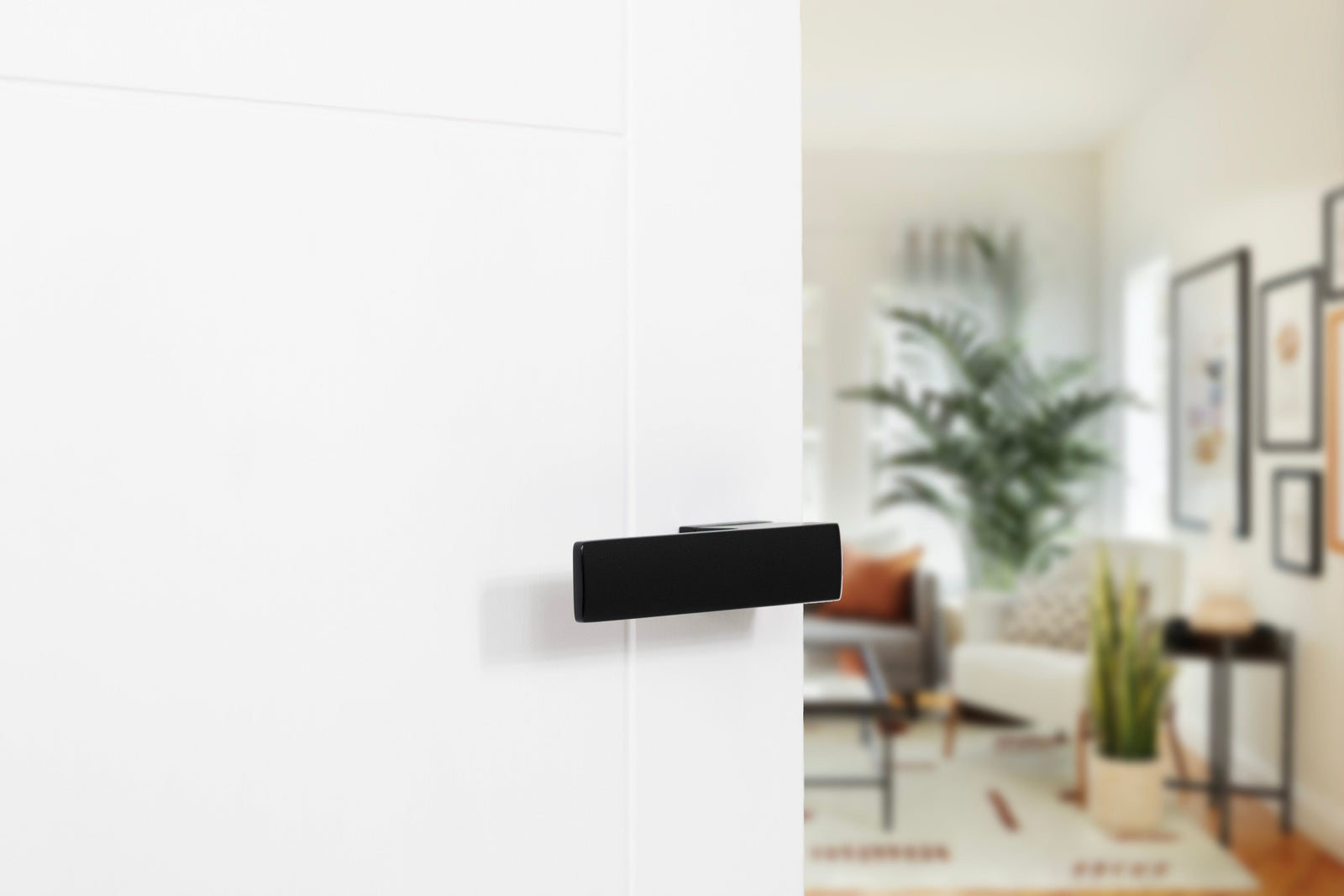 Tupai Rapido RetaLine Cartelle Designer Lever Long Rose (Without Decorative Plate) in Pearl Black Designer Lever Handle Atlantic 