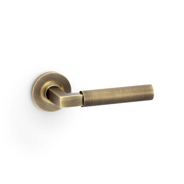 Hurricane Plain Lever on Round Rose