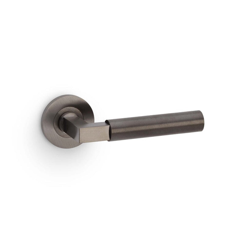 Hurricane Plain Lever on Round Rose