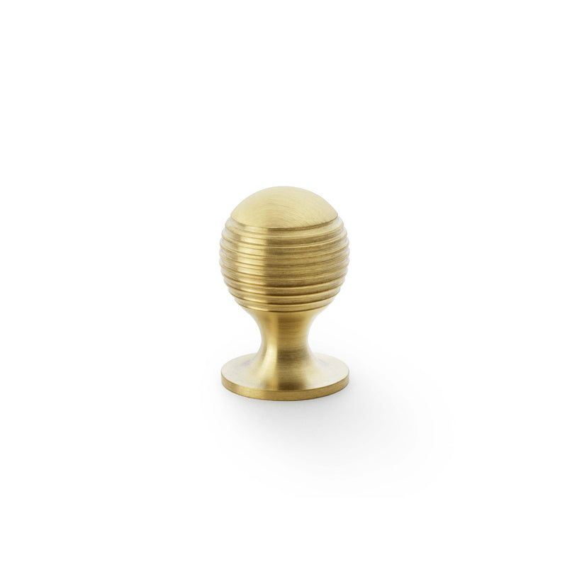 Caesar Cupboard Knob on Round Rose 25mm