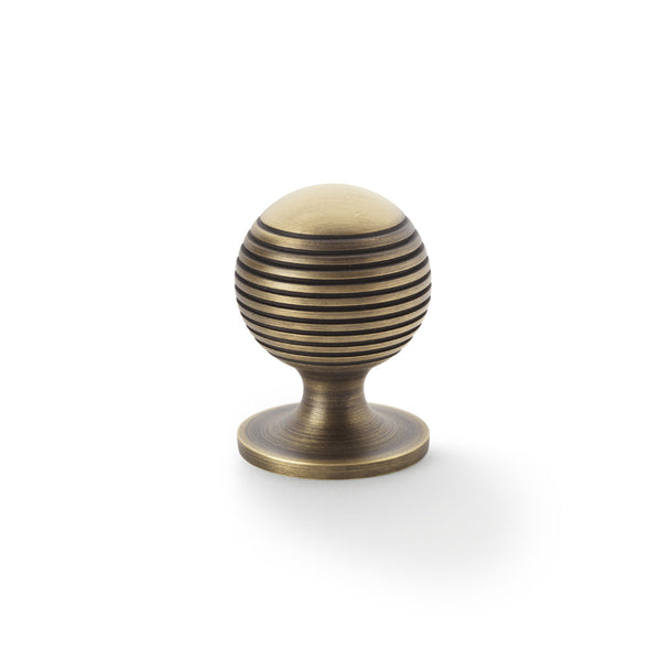 Caesar Cupboard Knob on Round Rose 32mm