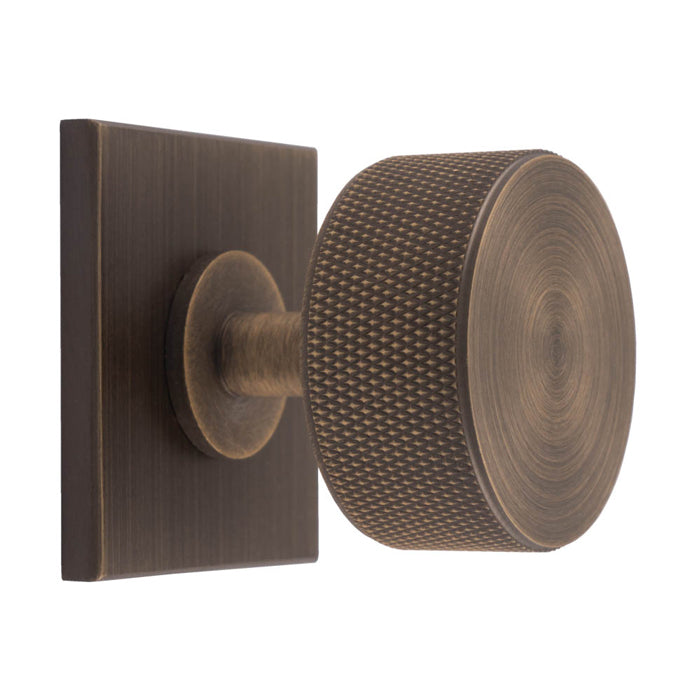 Knurled Radio Knob on Backplate
