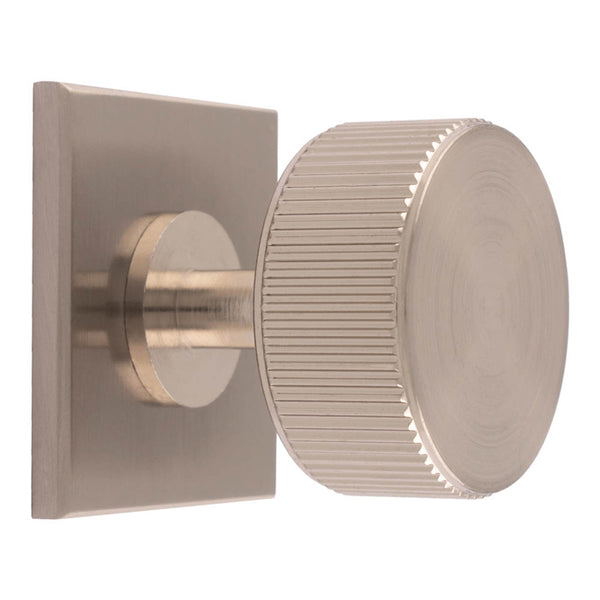 Lines Radio Knob on Backplate Satin Nickel BP713SN40SN