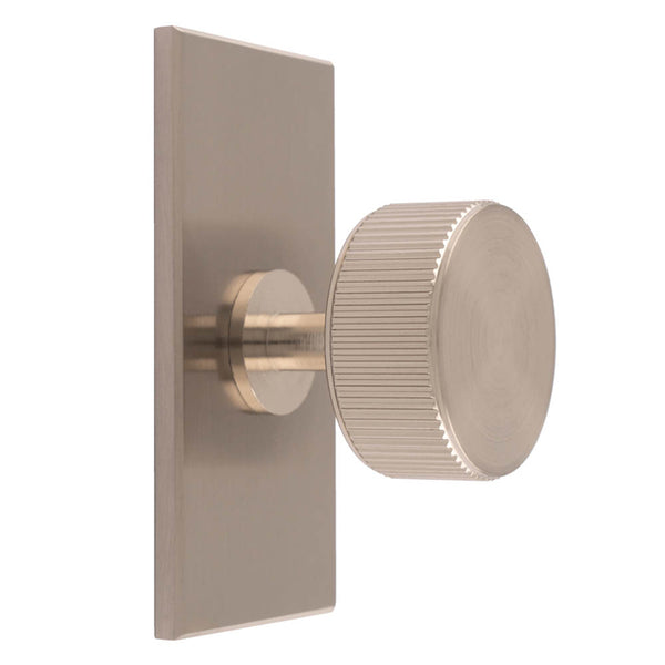 Lines Radio Knob on Backplate Satin Nickel BP713SN76SN